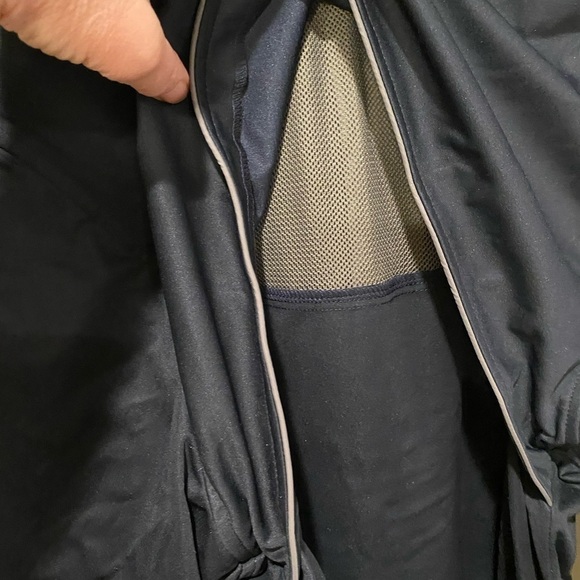 COPY - Cutter and Buck Men's Navy Jacket - Picture 9 of 10